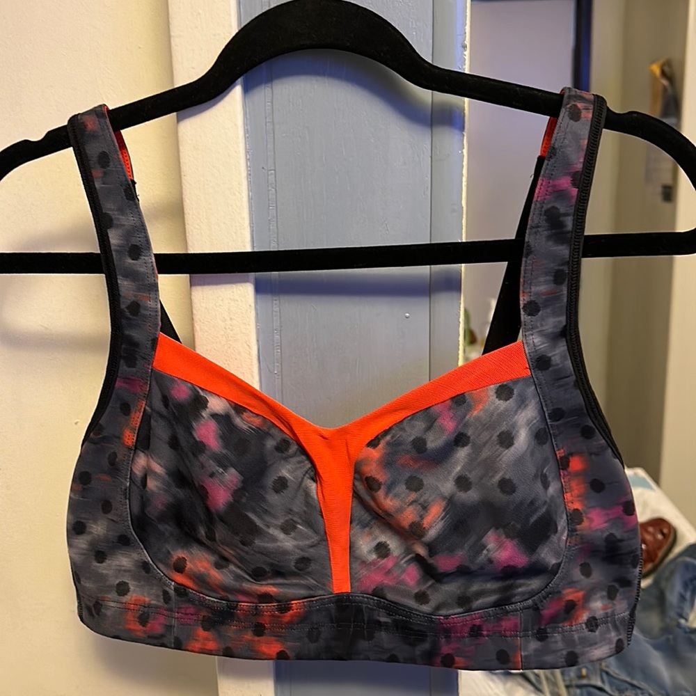 Lululemon high impact sports bra size 36D